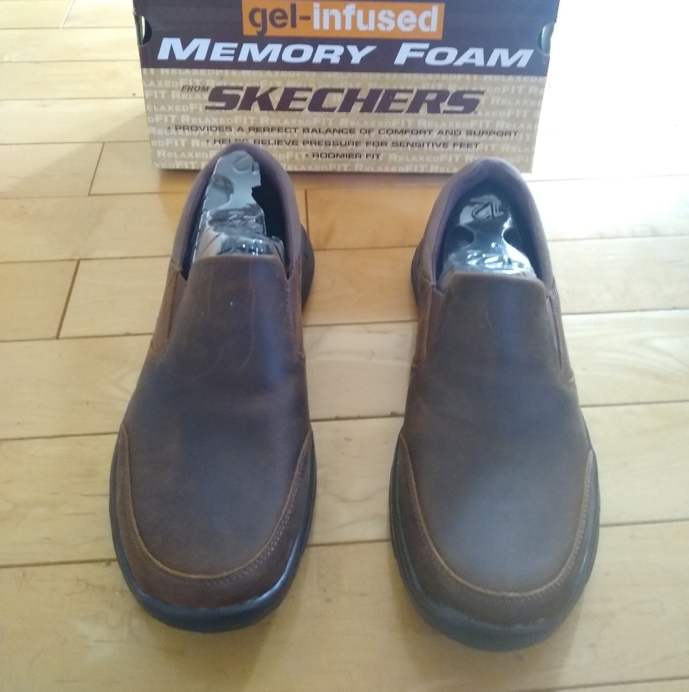 Mens skechers size 12